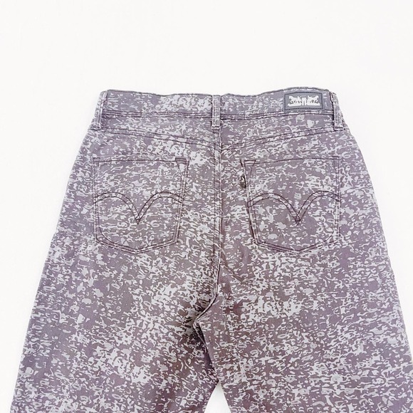 Levi's 512 Perfectly Slimming Straight Leg Blk Camo SZ28 - Picture 2 of 8